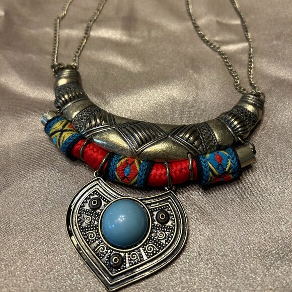 Jewelry - Boho Metal Necklace